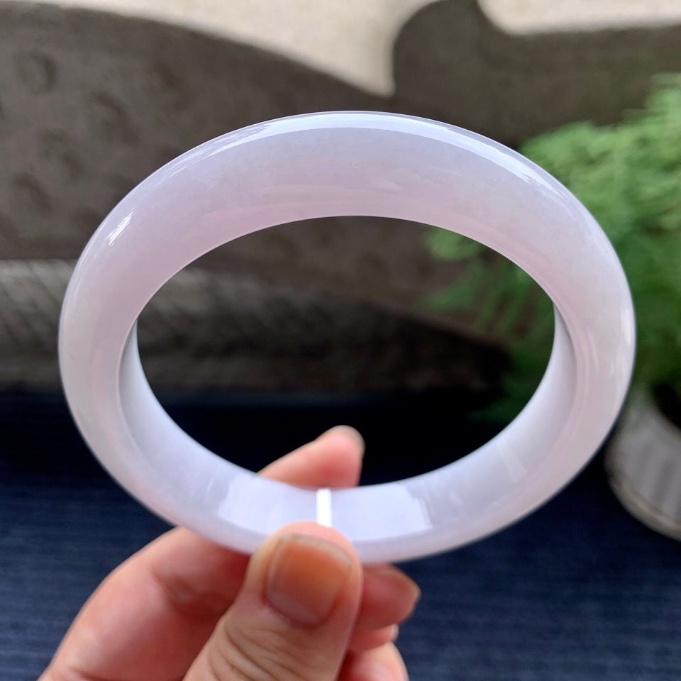 细糯种淡粉底平安镯（63.3mm）（yc101932）