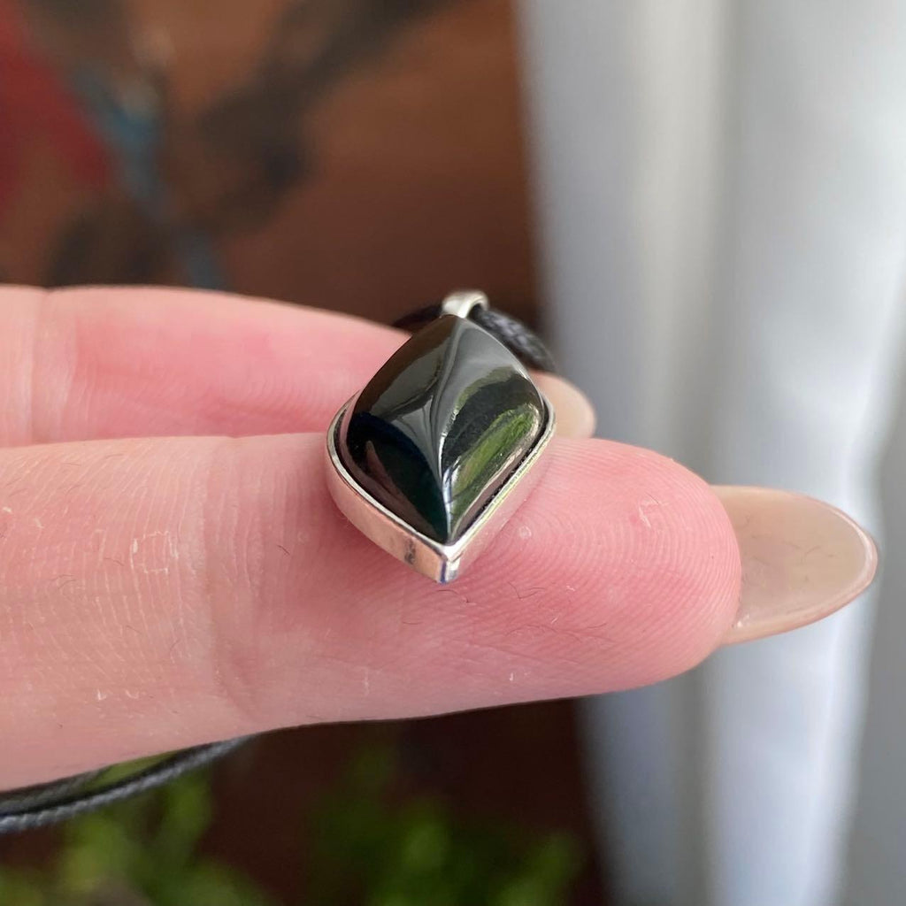 18k金镶墨翠随形吊坠（yc235112）