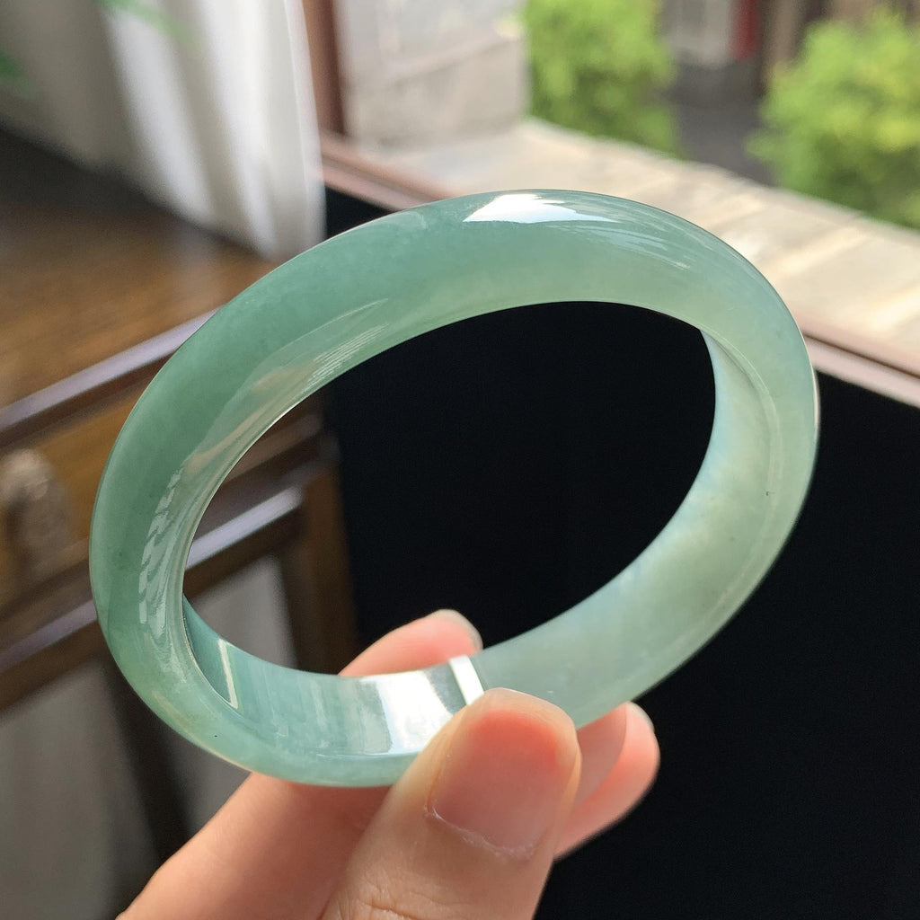 细糯种 湖水绿贵妃手镯 55.3圈 天然缅甸A货翡翠（yc699541）