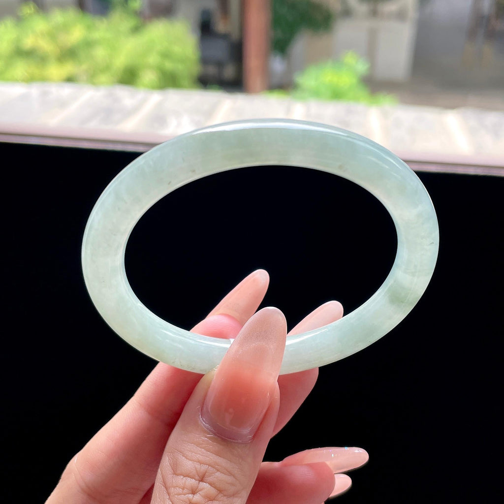 细糯种冰油青圆条贵妃 54圈 天然缅甸A货翡翠（yc522709）