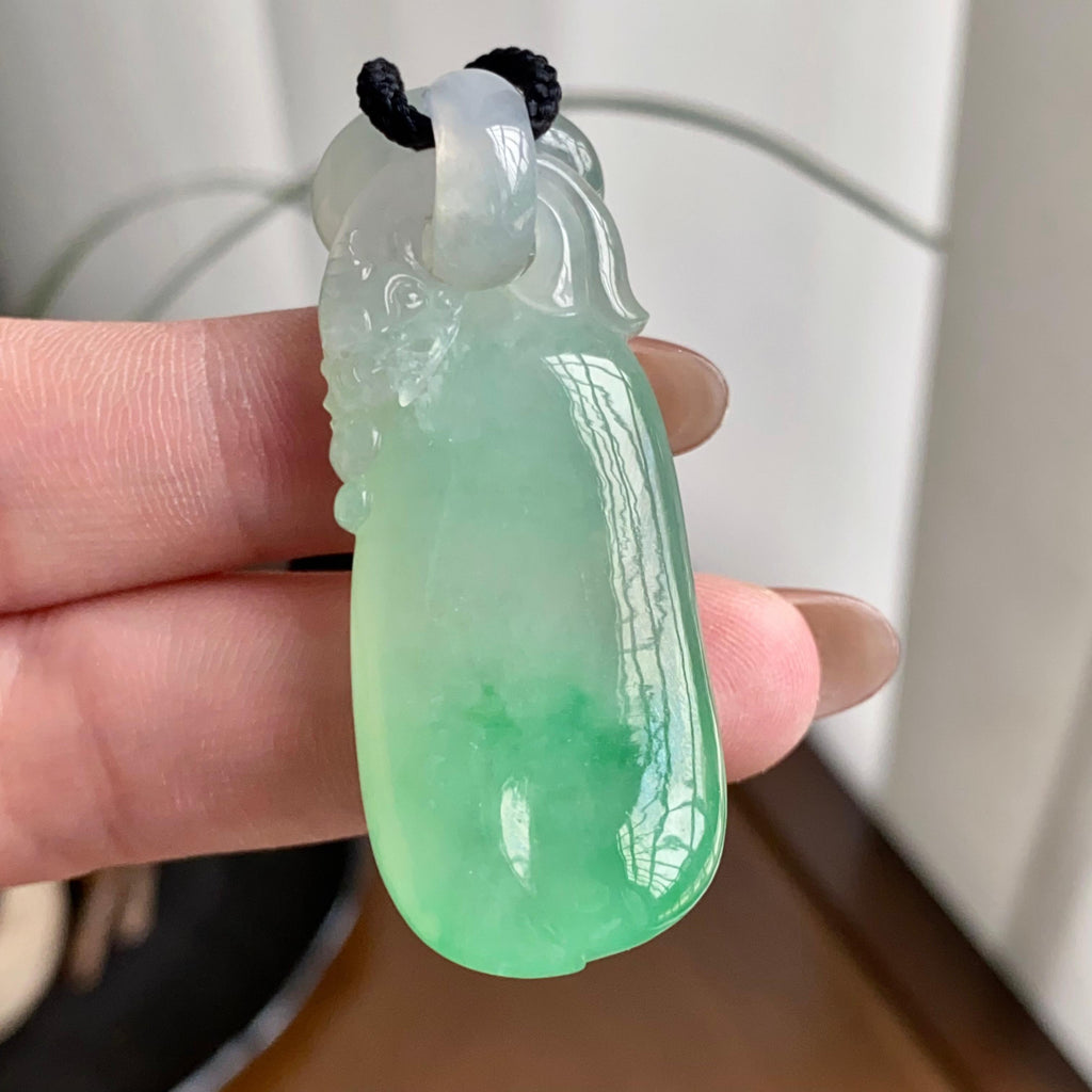 糯冰种飘花如意锁吊坠（yc260822）