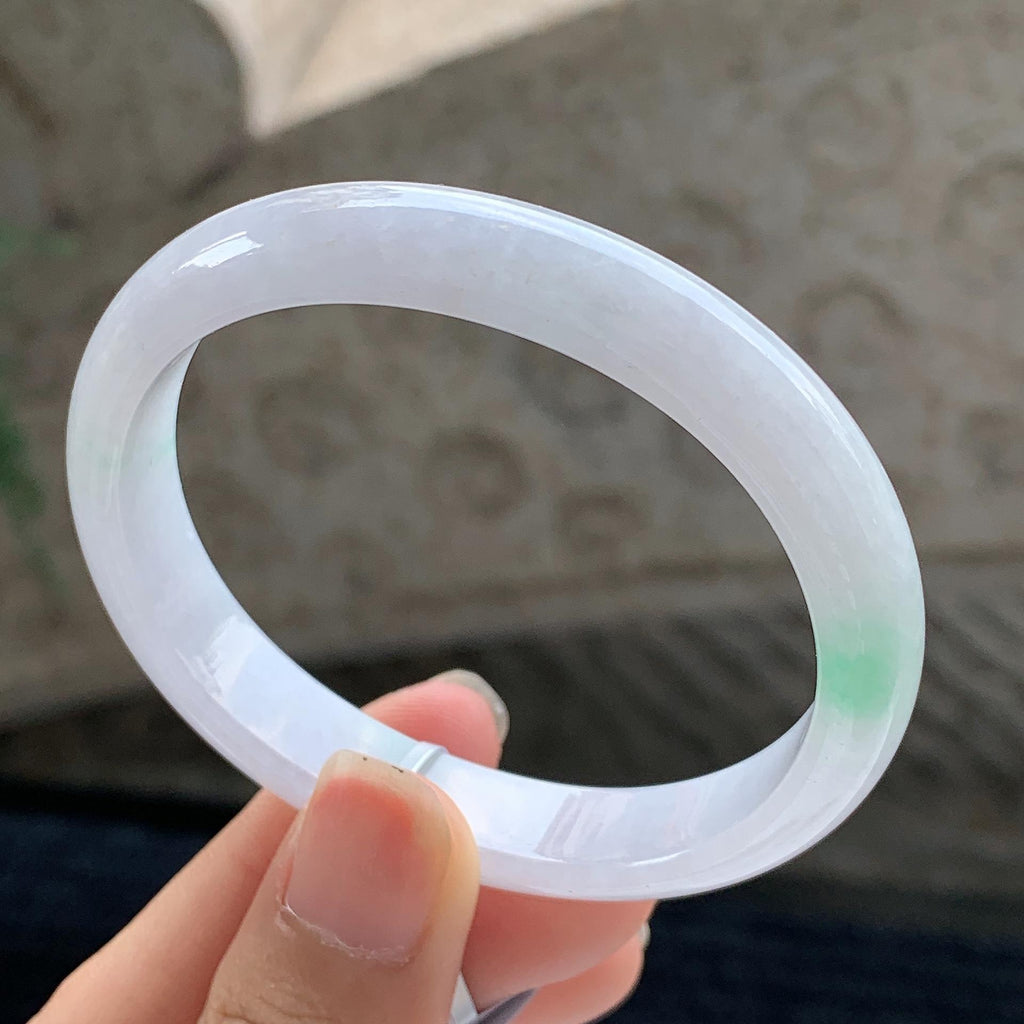 细糯种 白底青贵妃手镯 54圈 天然缅甸A货翡翠（yc699560）