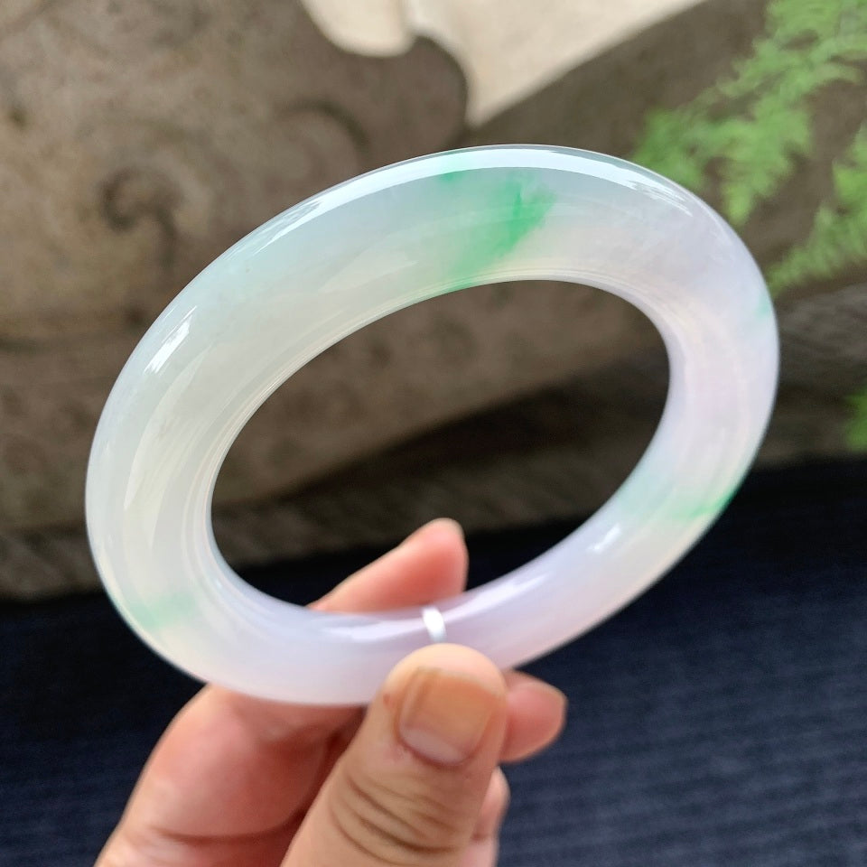 糯冰种飘绿圆条手镯（59.9mm）（yc165855）