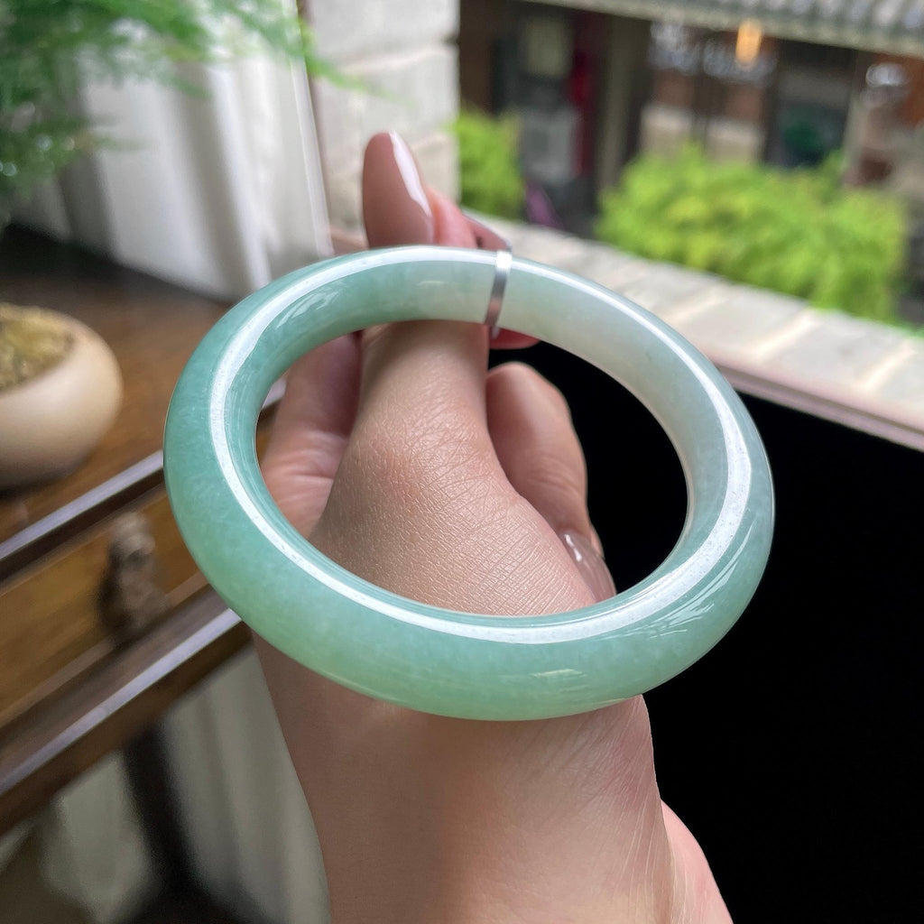 细糯种甜果绿半山水圆条 54.3圈 天然缅甸A货翡翠（yc696438）