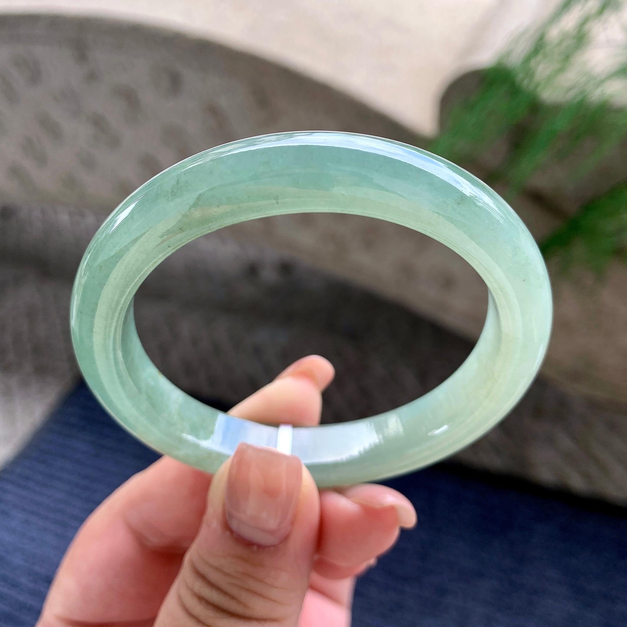 细糯种油青贵妃手镯 55圈口 天然缅甸A货翡翠（yc532836）