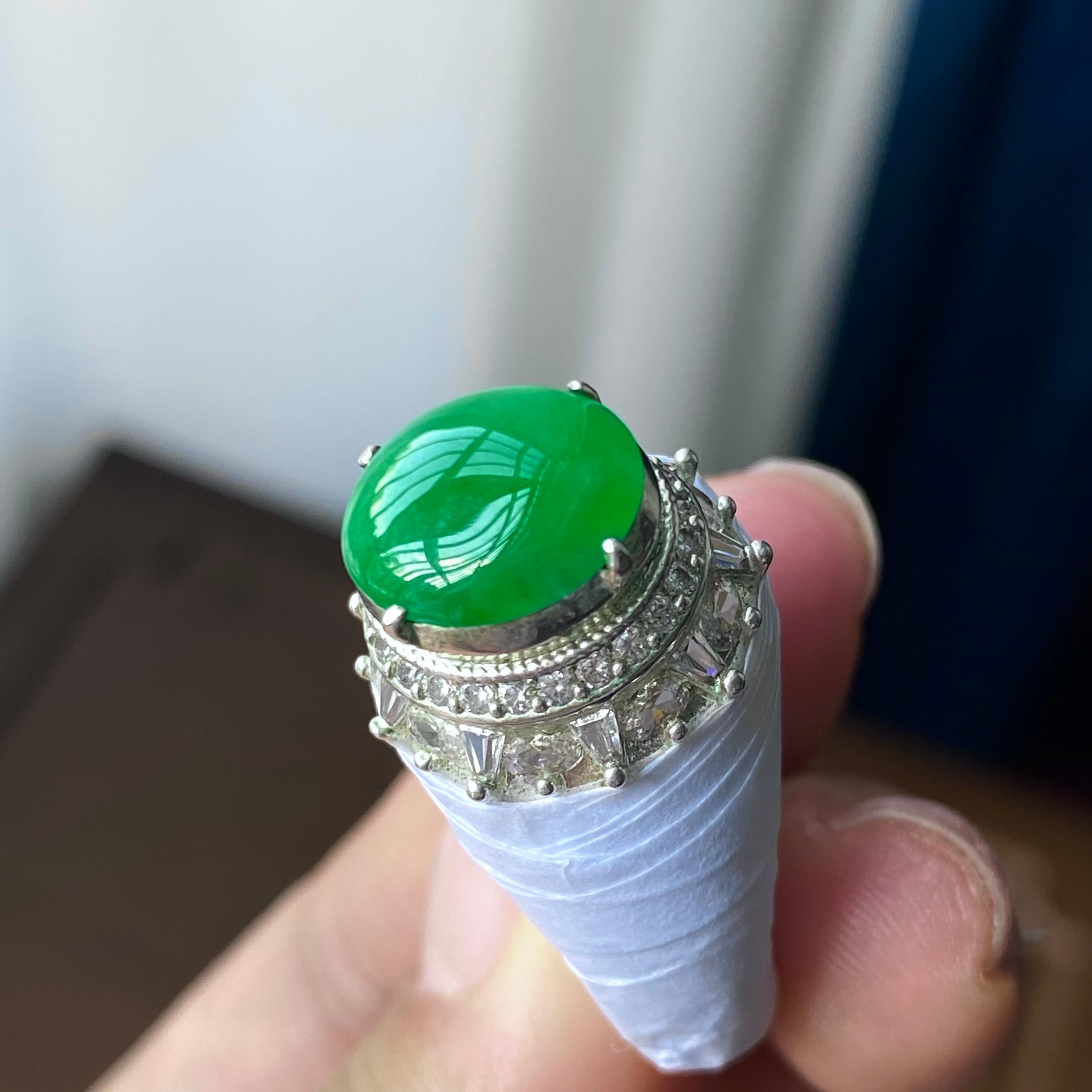 糯冰种满绿蛋面裸石（yc303868）