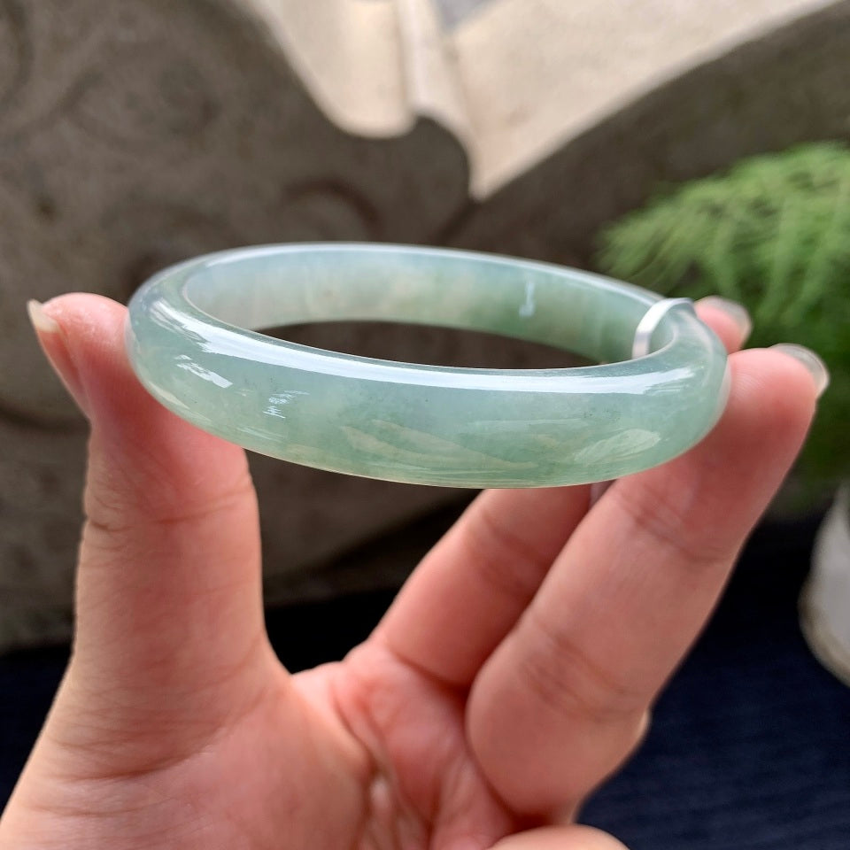 细糯种淡晴底贵妃手镯（56.5mm）（yc090959）