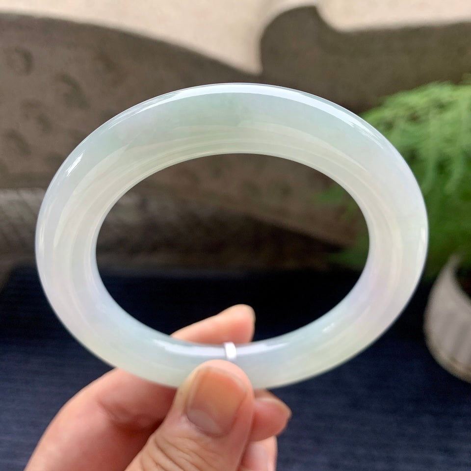 细糯种淡晴底圆条手镯（57.2mm）（yc110699）