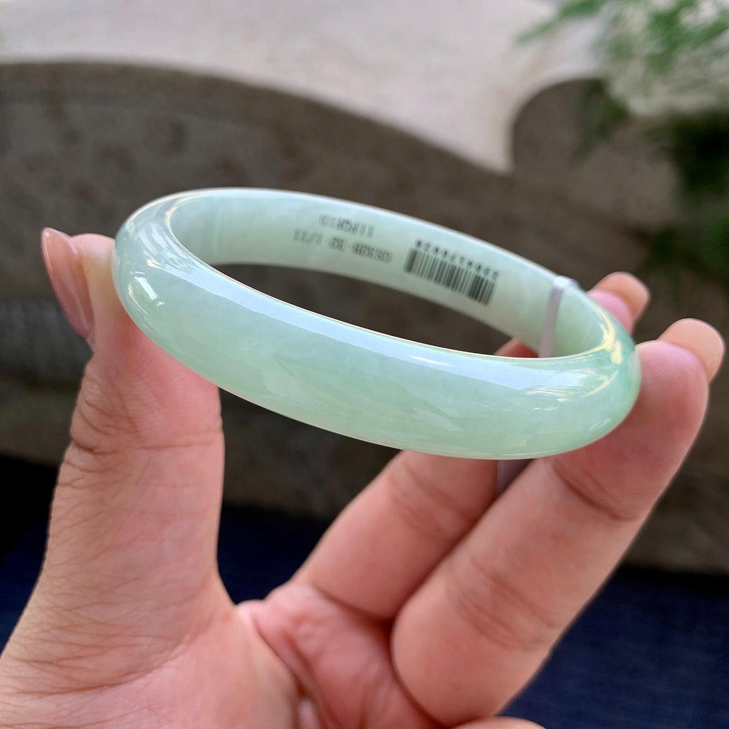 细糯种晴底贵妃手镯 57圈口 天然缅甸A货翡翠（yc502573）