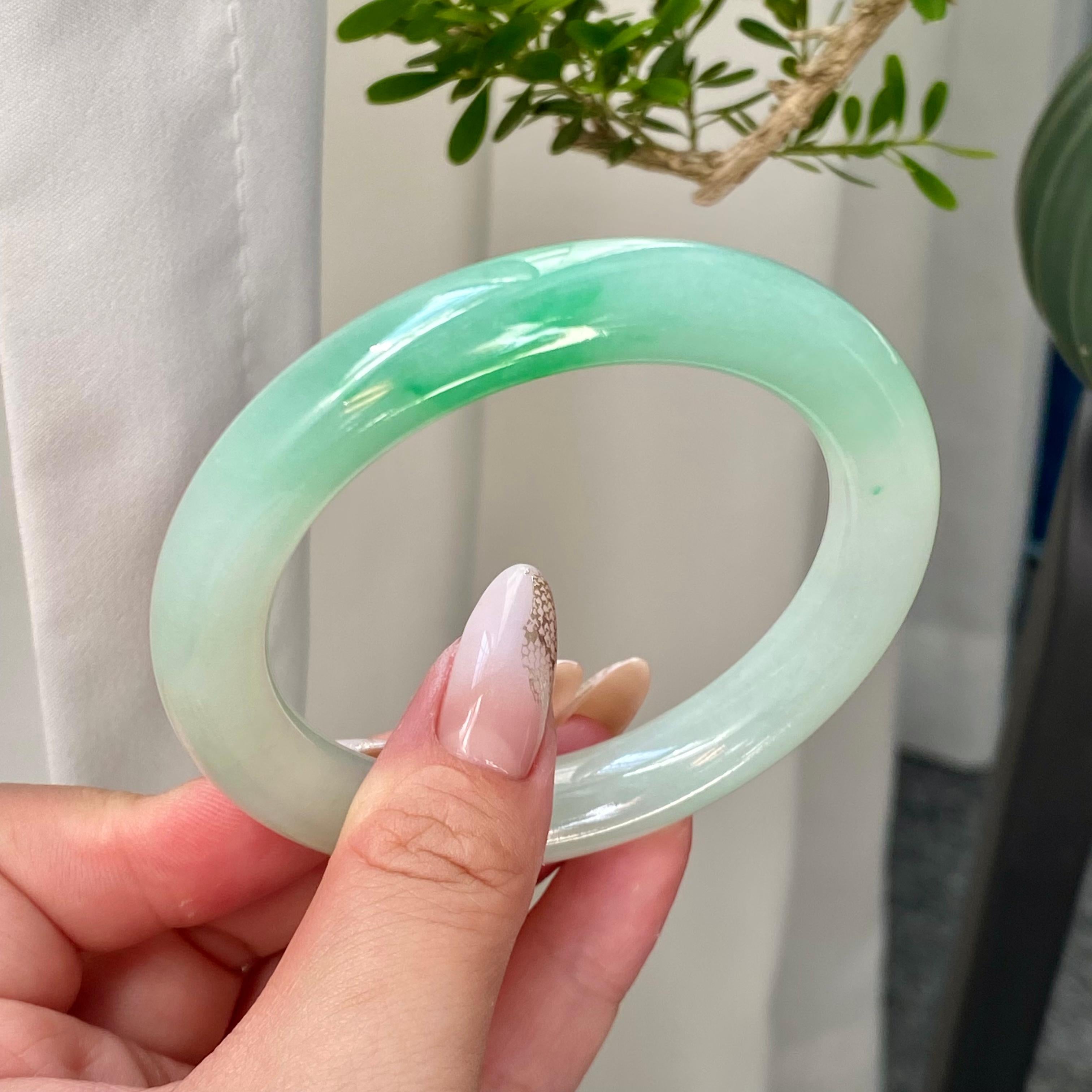 糯冰种晴底飘花圆条手镯（55圈）（yc203838）