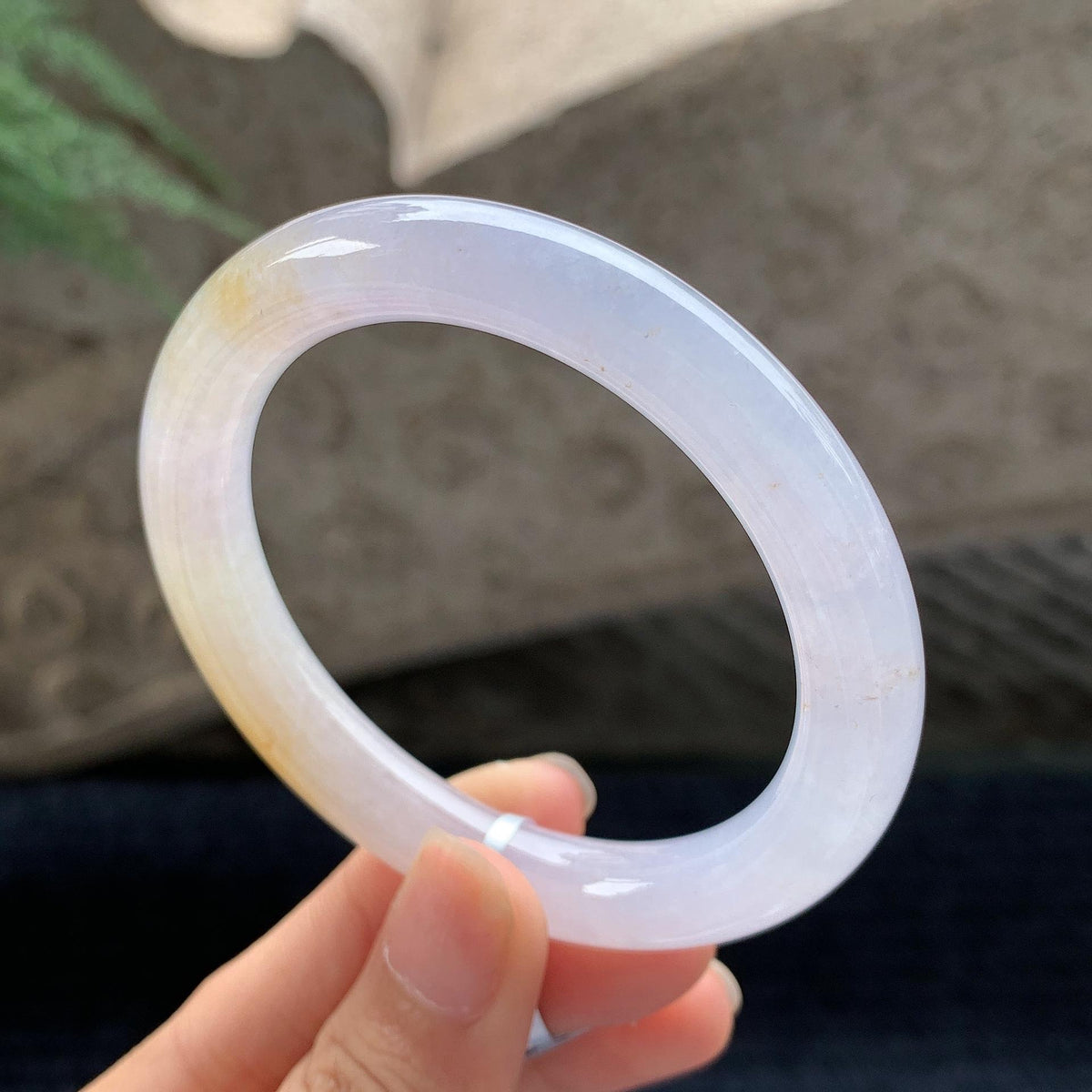 细糯种淡紫底飘黄翡圆条手镯 52.5圈 （yc694792）