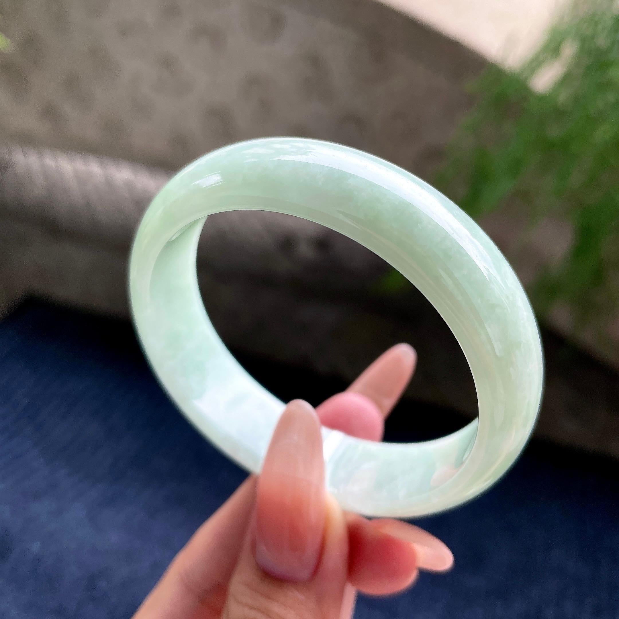 小圈口果绿色贵妃 53圈口 天然缅甸A货翡翠（yc530794）