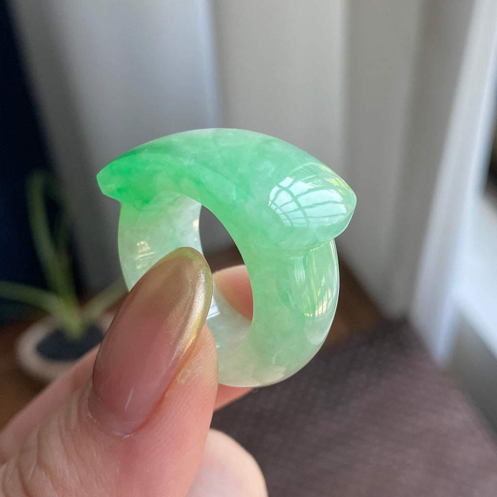 糯冰种果绿扳指（yc267895）