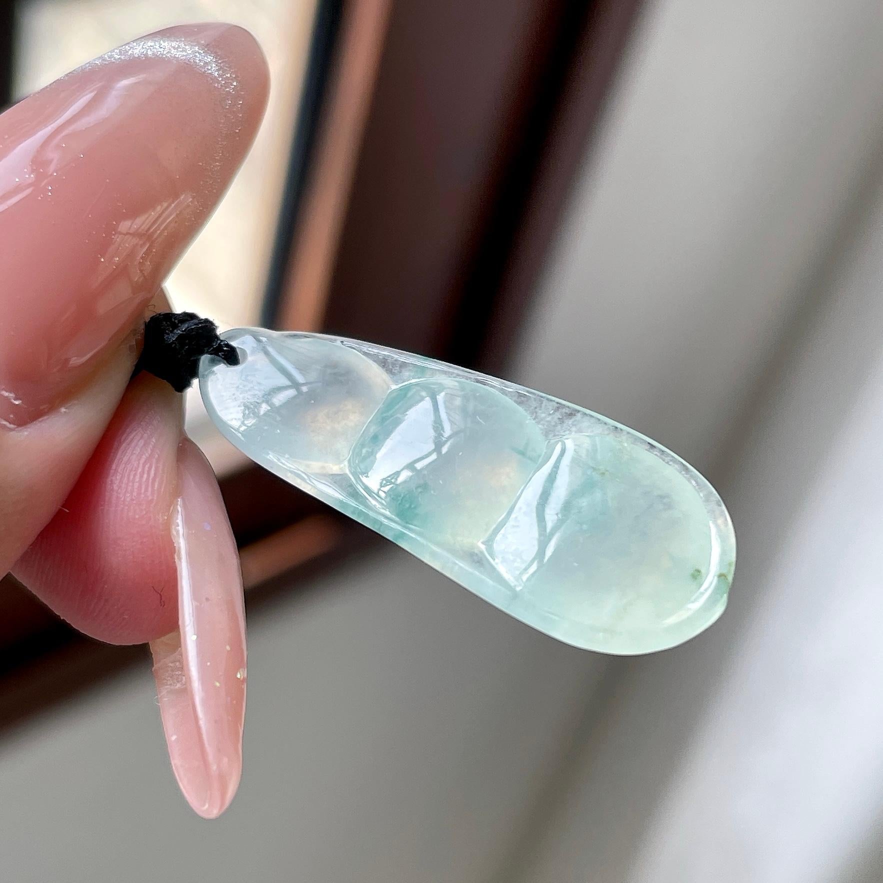 糯冰种晴水飘花福豆吊坠 天然缅甸A货翡翠（yc525993）
