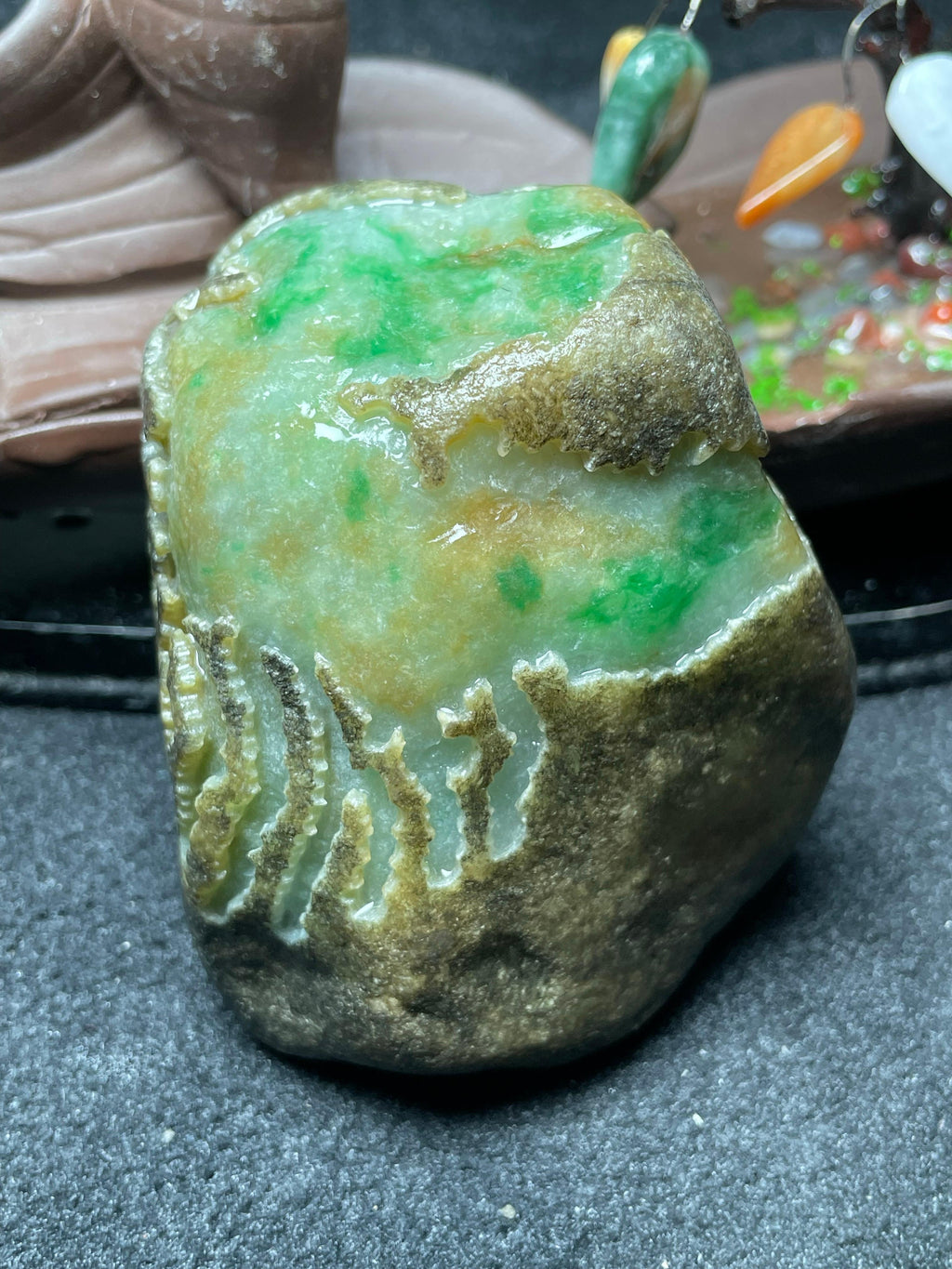 莫西沙特色黄加绿开窗料（yc693742）