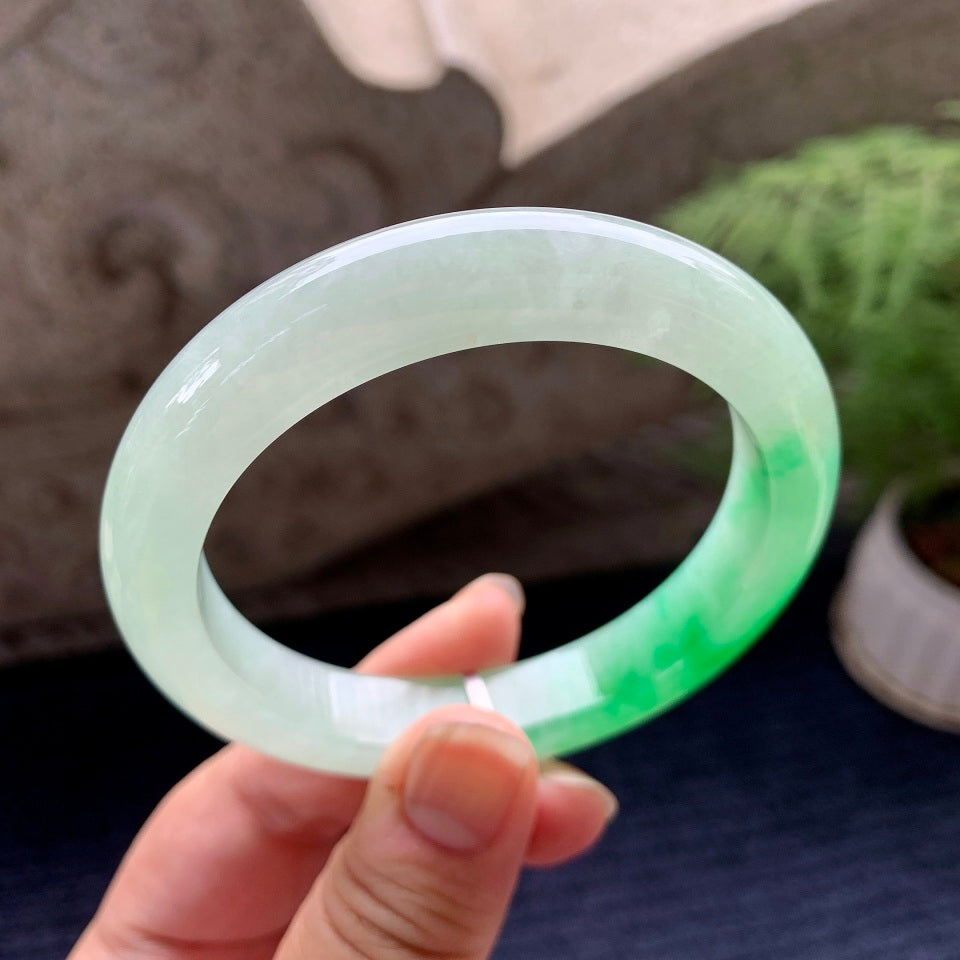 糯冰种飘阳绿平安镯（58.7mm）（yc090435）