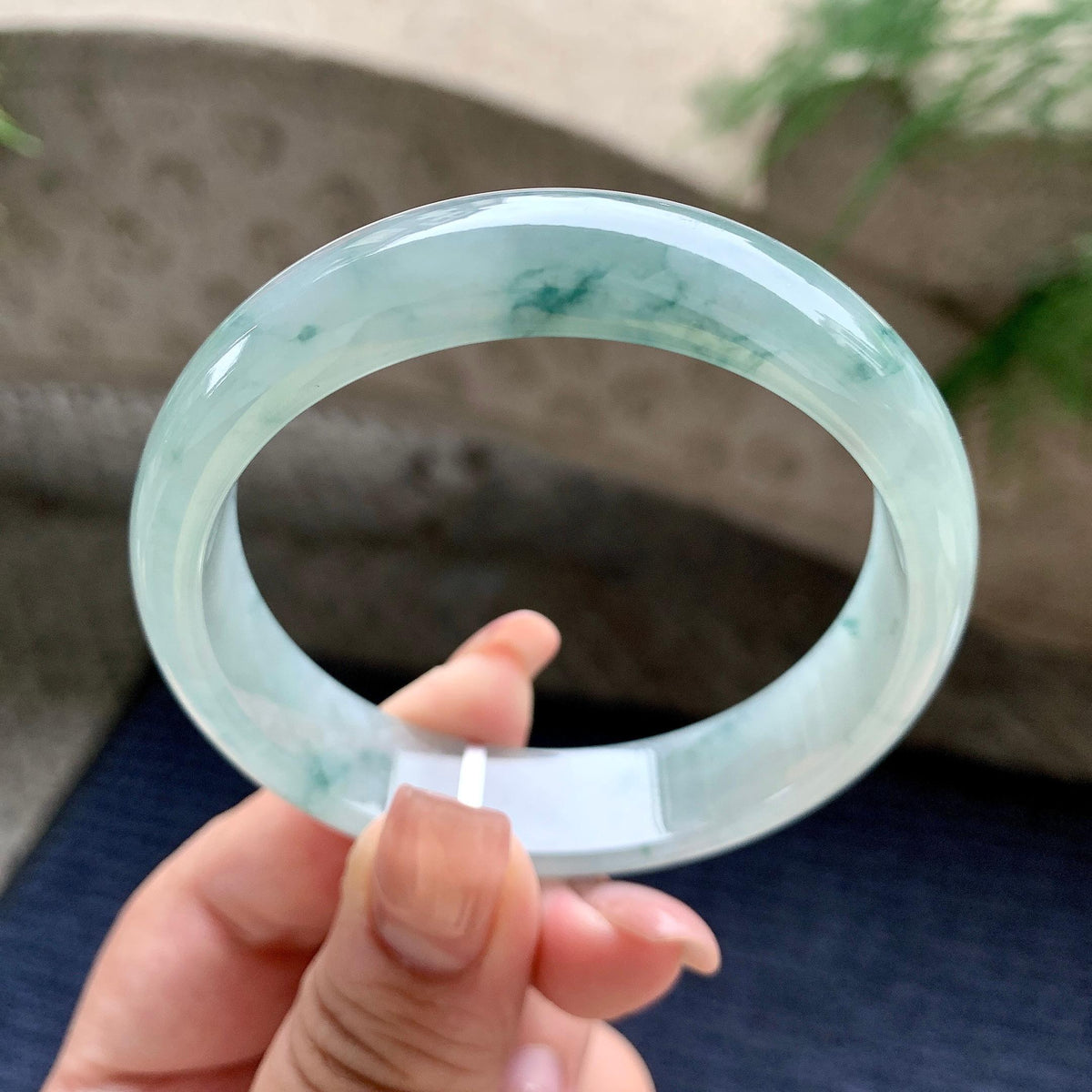 糯冰种飘蓝花宽版轮胎手镯 57圈口 天然缅甸A货翡翠（yc701180）