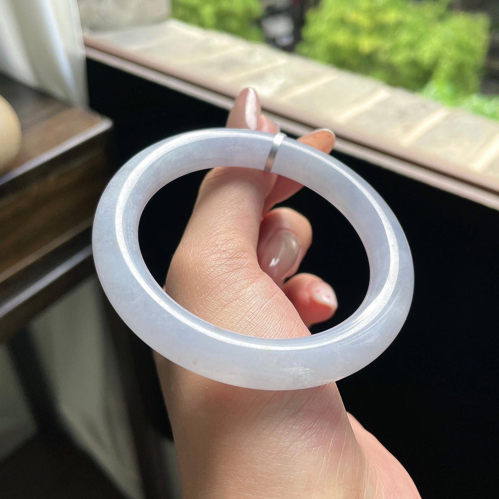 细糯种冰蓝底圆条美人条 54圈 天然缅甸A货翡翠（yc693167）