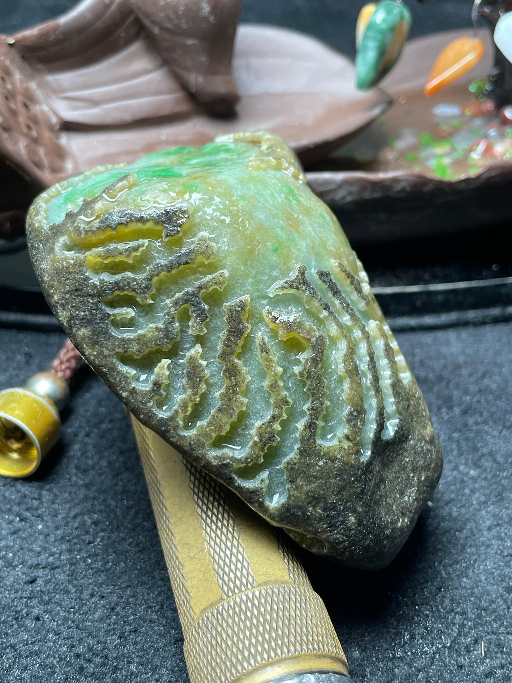 莫西沙特色黄加绿开窗料（yc693742）