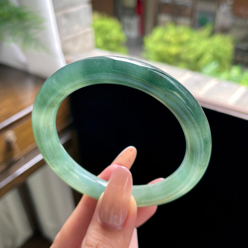 细糯种油青色湖水绿飘花圆条 55圈 天然缅甸A货翡翠（yc703283）