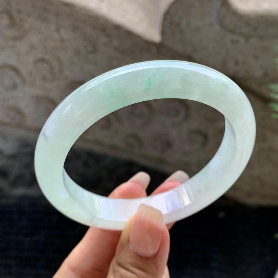糯冰种飘花翡翠平安镯（60.3mm）（TF06261503）