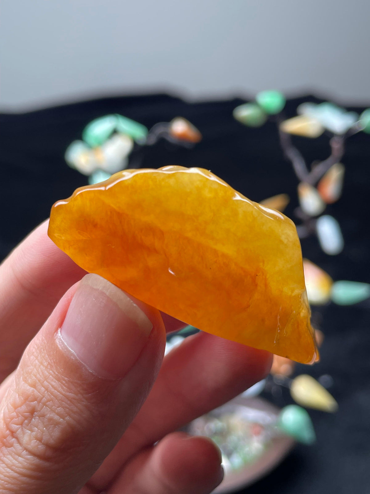 满润蜜糖黄翡片料（yc536310）