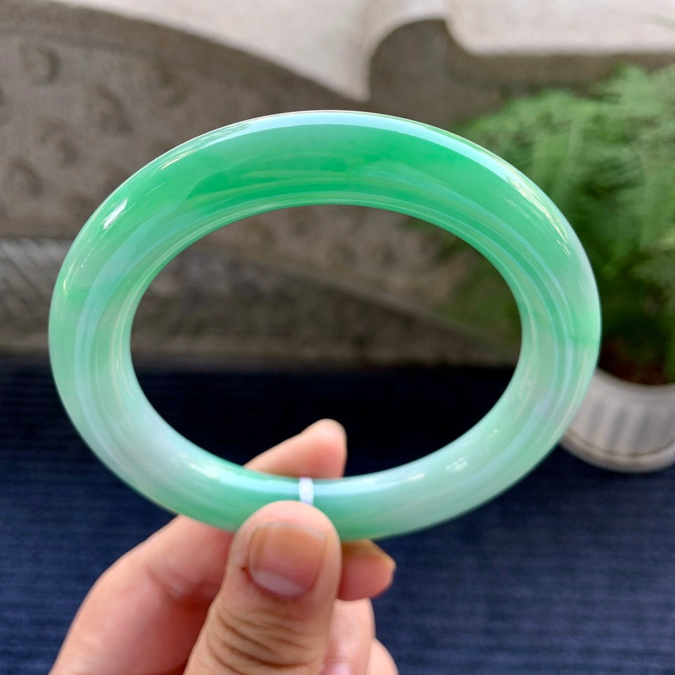 细糯种翠绿圆条手镯（60mm）（yc079992）