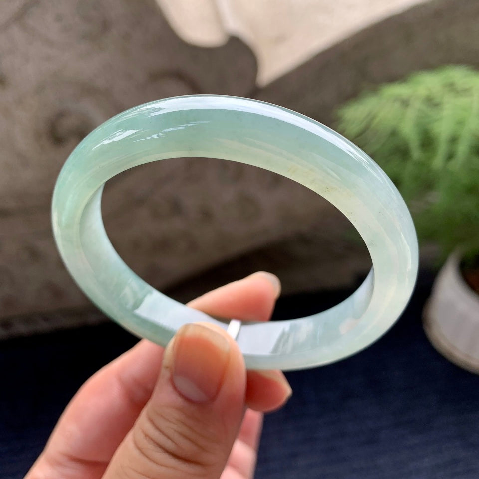 细糯种淡晴底贵妃手镯（56.5mm）（yc090959）