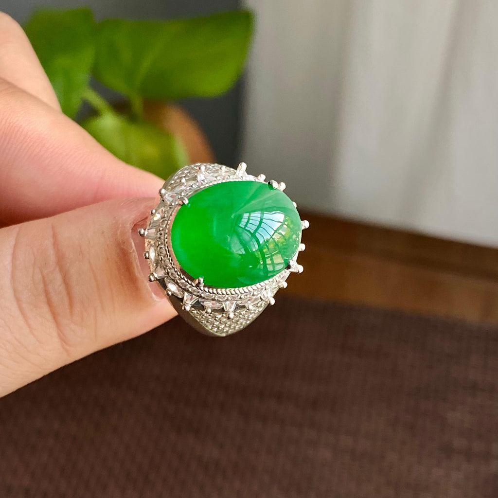 糯冰种满绿裸石蛋面（yc282937）