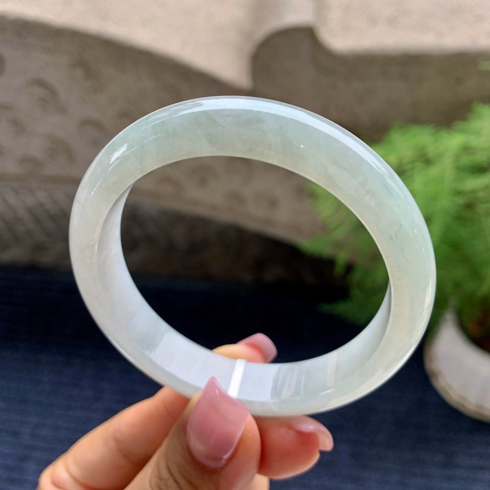 细糯种淡底色平安镯（55.8mm）（yc090097）