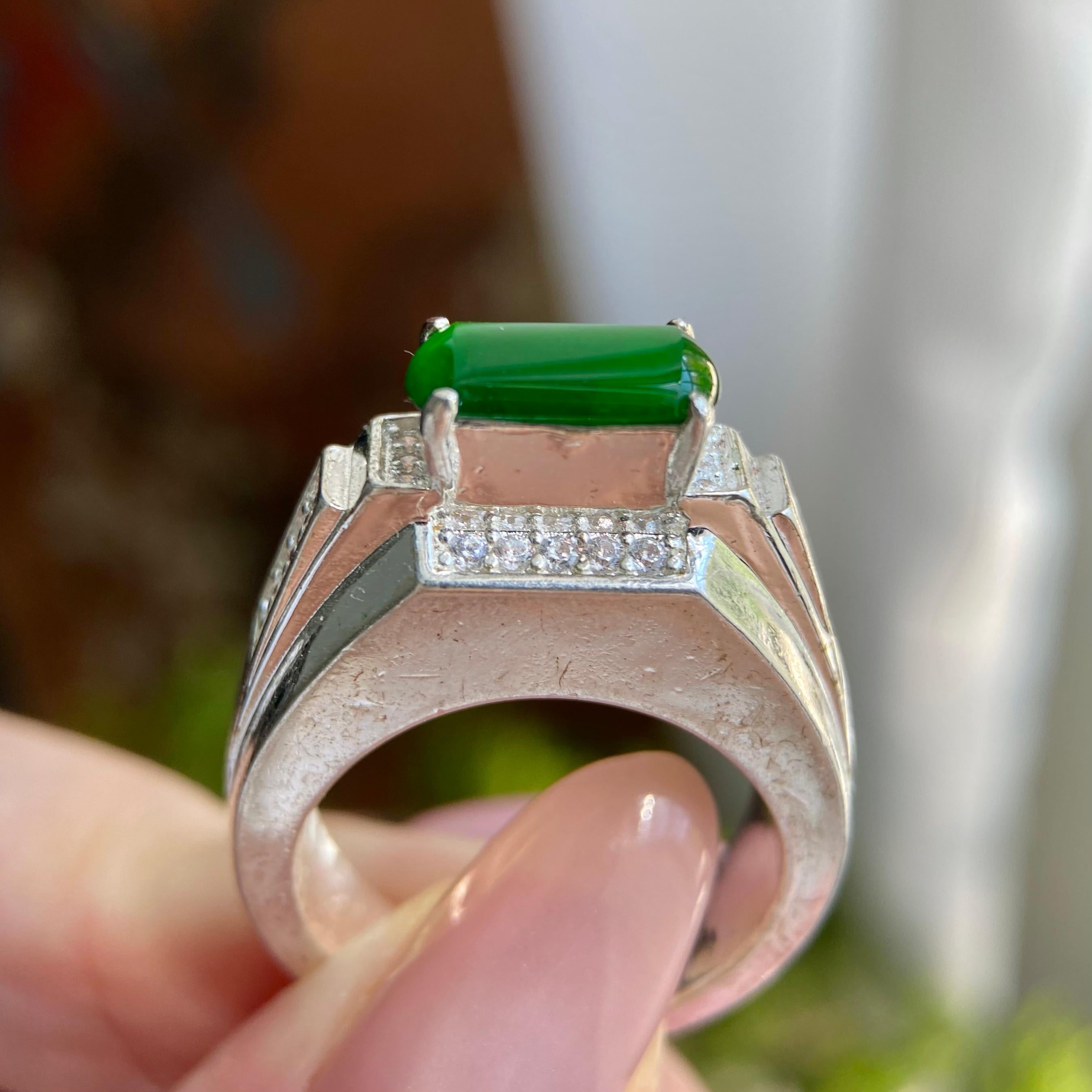 冰种辣阳绿马鞍戒面裸石（yc234415）