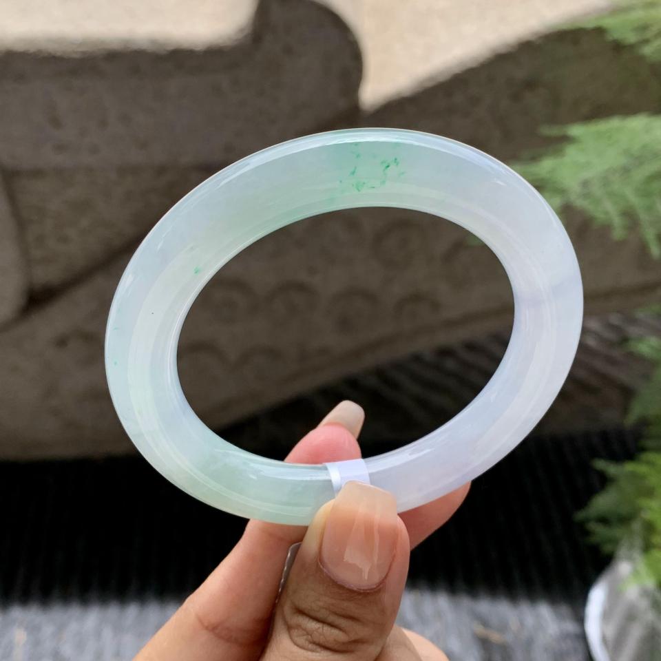 糯冰种飘花翡翠圆条手镯（56.3mm）（TF06250003）