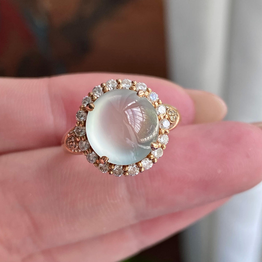 18k金钻镶冰玻种白月光蛋面戒指（yc235117）