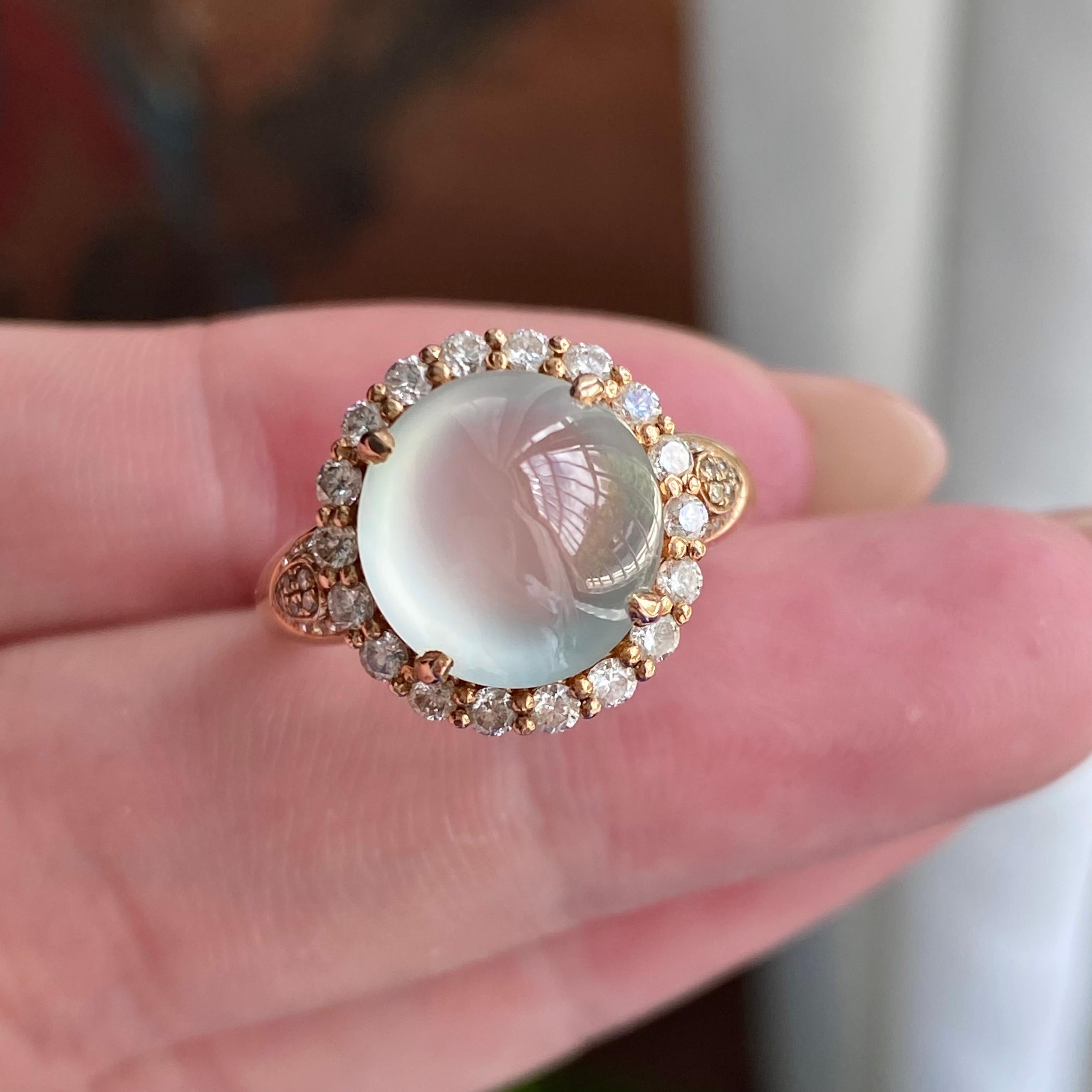 18k金钻镶冰玻种白月光蛋面戒指（yc235117）