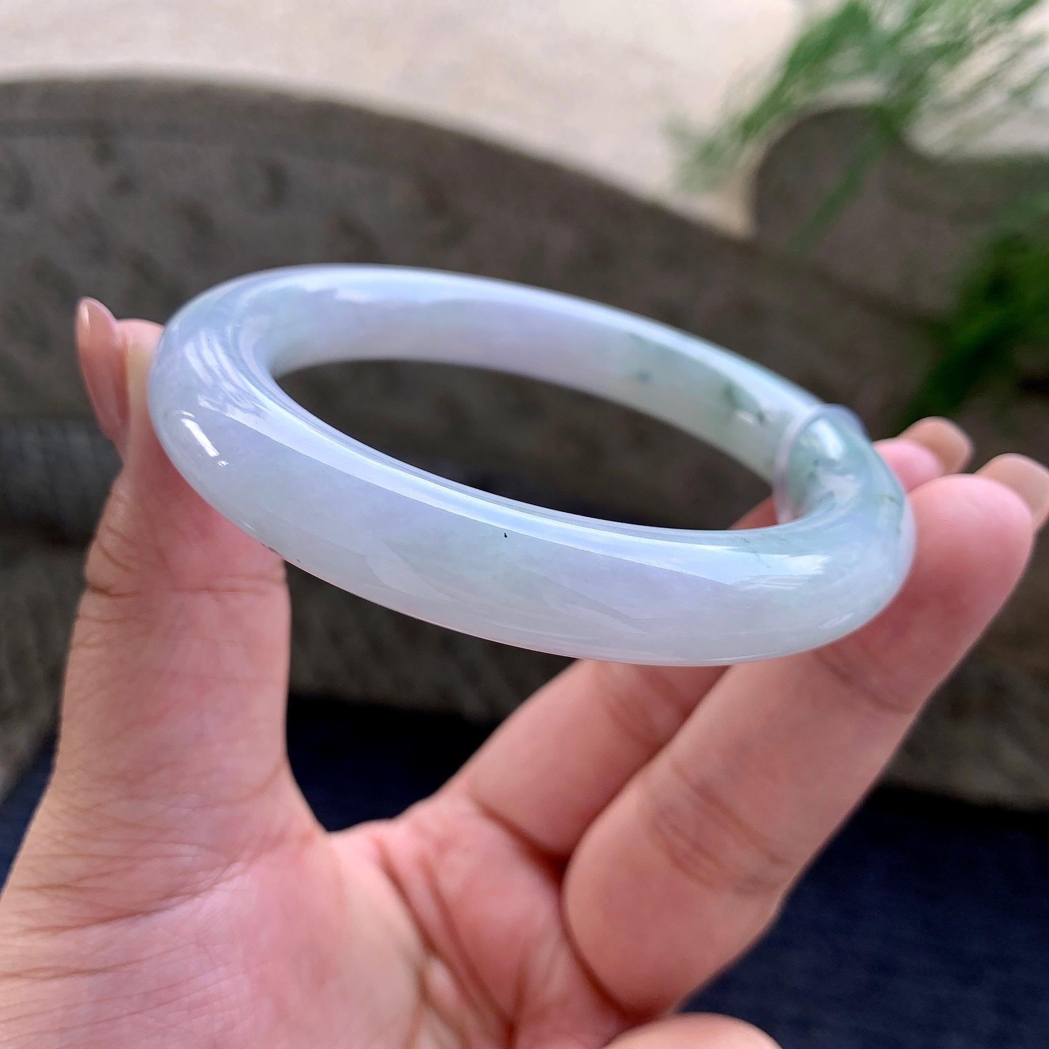 细糯种飘蓝花圆条手镯 56.7圈口 天然缅甸A货翡翠（yc524435）