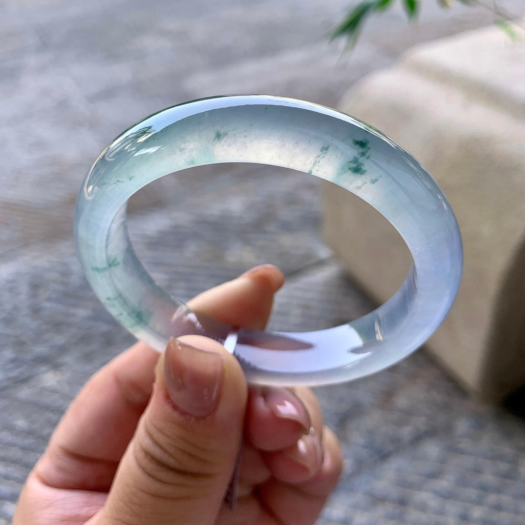 高冰种淡紫底飘绿花贵妃手镯 55.2圈口 天然缅甸A货翡翠（yc508661）
