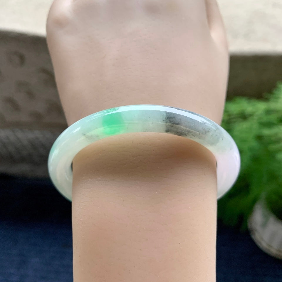 细糯种飘绿圆条手镯（55mm）（yc110748）