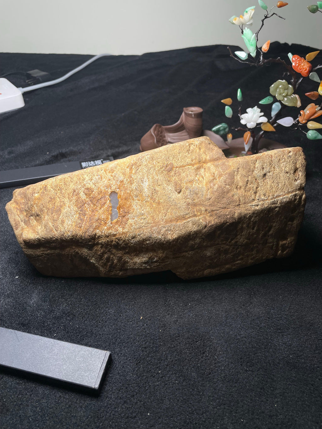 极品大马坎断口脱沙白冰料（yc496317）