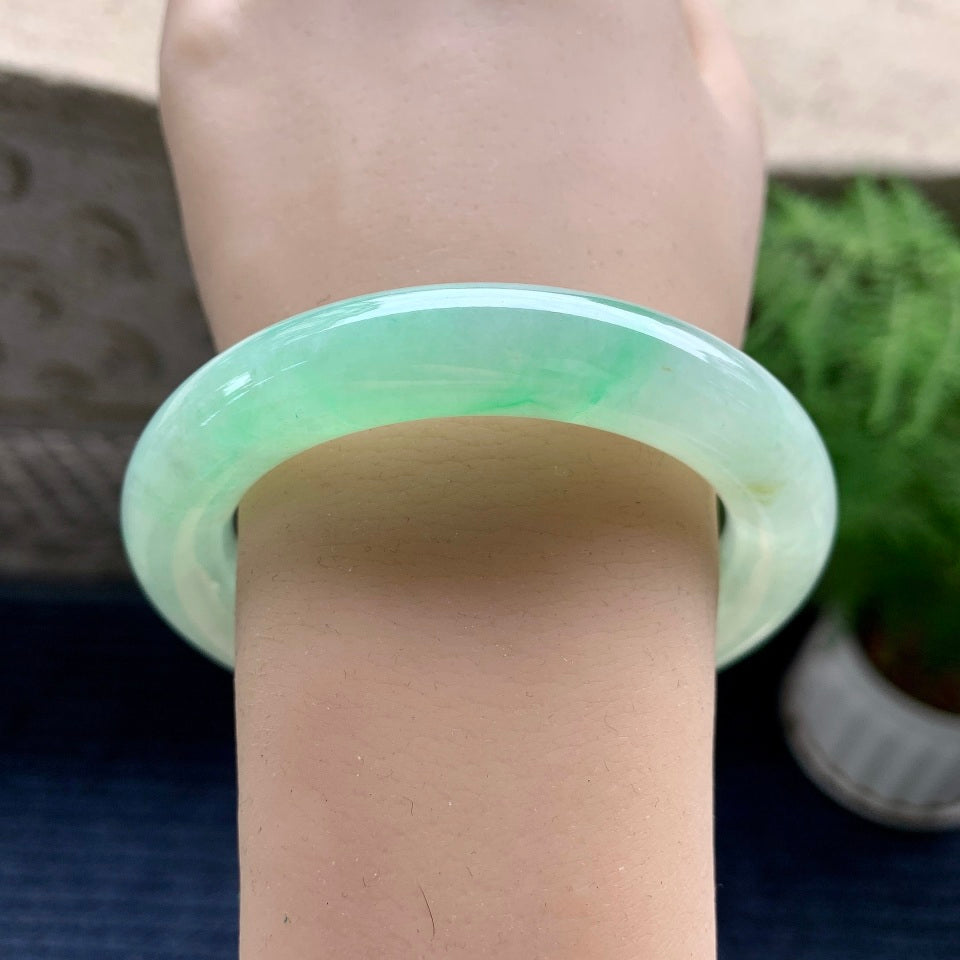 糯冰种晴水圆条手镯（55mm）（yc081931）