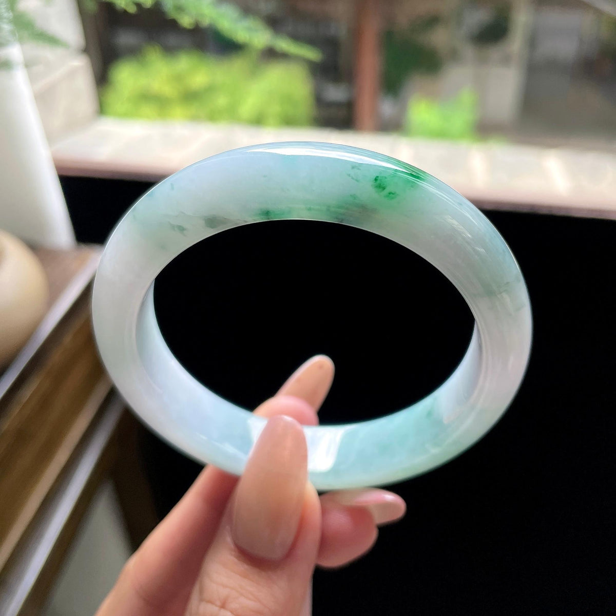 细糯种翠绿飘花正圈平安镯 55.5圈 天然缅甸A货翡翠（yc693147）