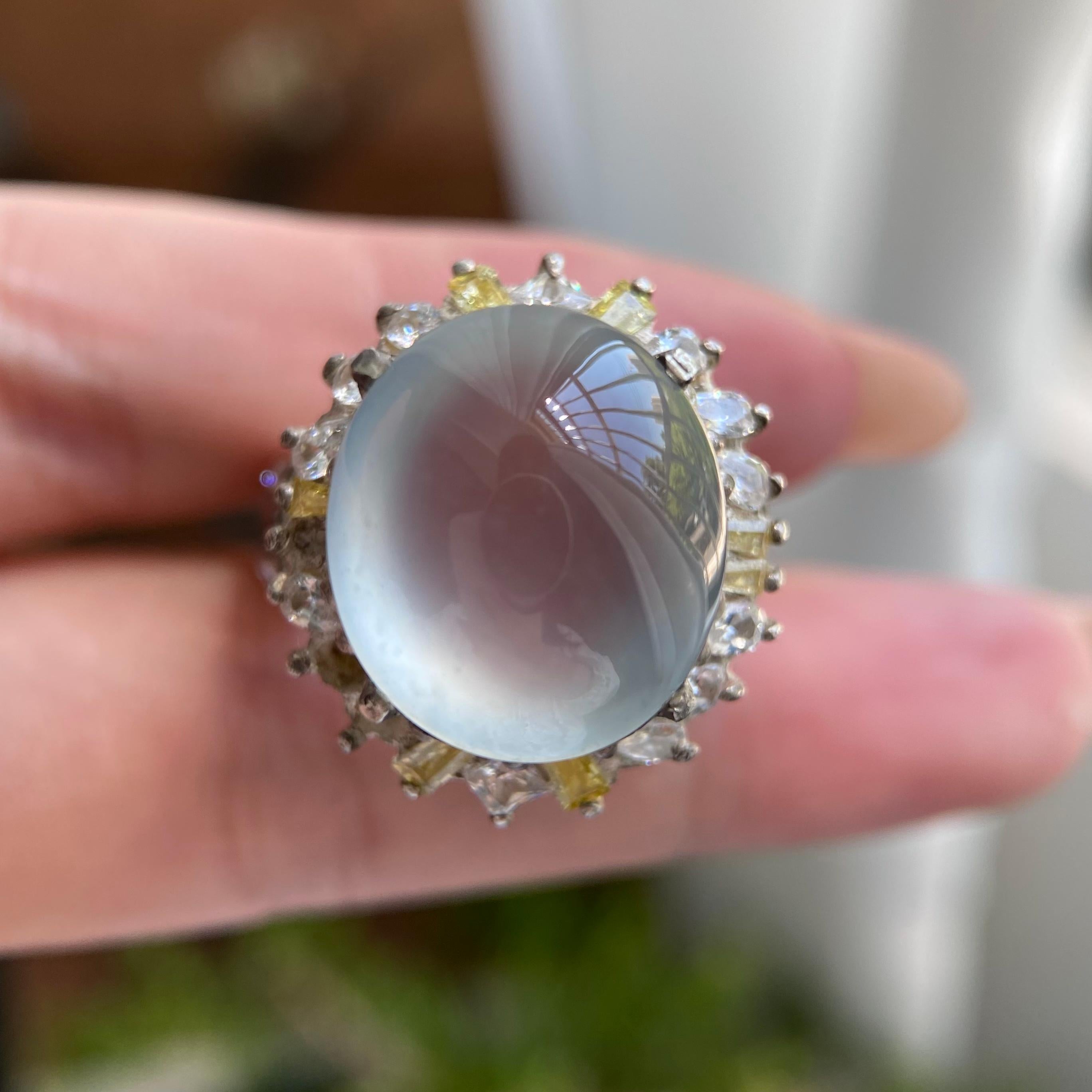 冰玻种淡蓝底椭圆戒面裸石（yc234397）