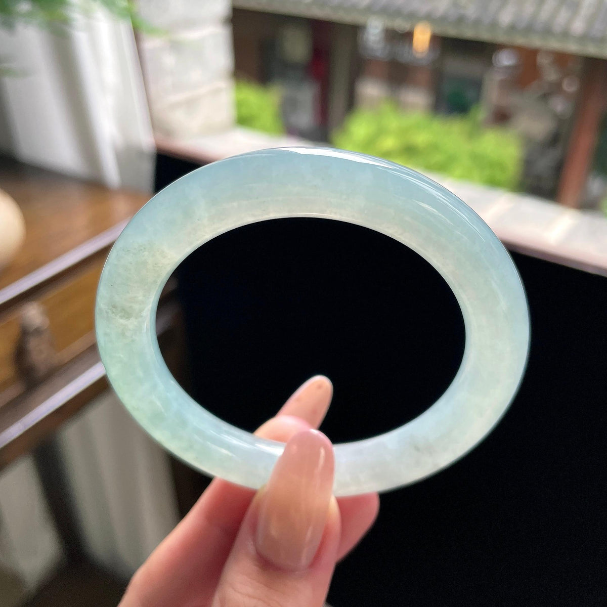 糯冰种冰蓝水圆条 53.5圈 天然缅甸A货翡翠（yc696425）