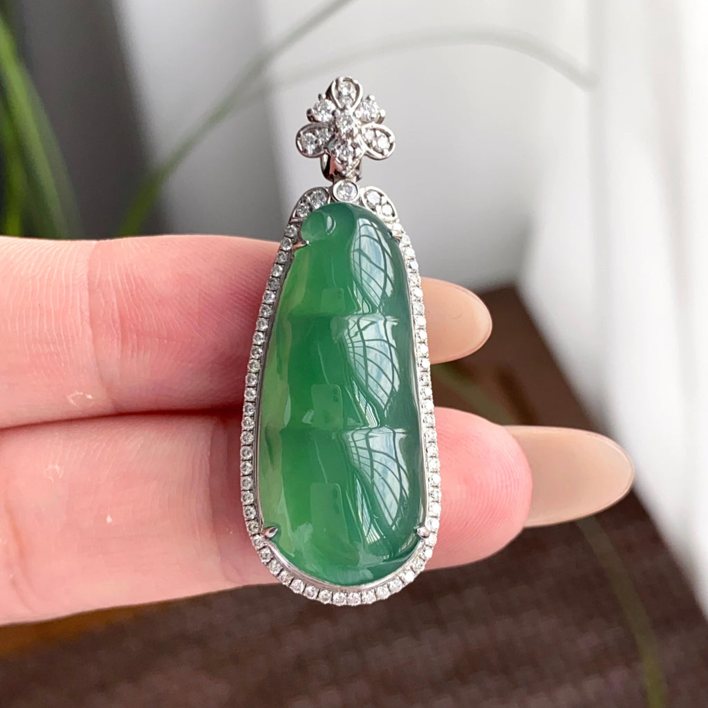 18k金钻镶冰种湖水绿福豆吊坠（yc250179）