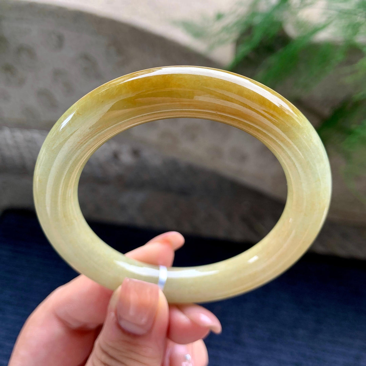 细糯种黄翡圆条手镯 57圈口 （yc537871）