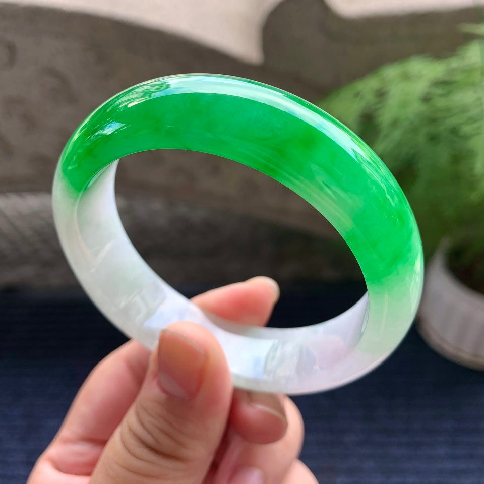 细糯种阳绿宽版轮胎手镯（58mm）（yc116052）