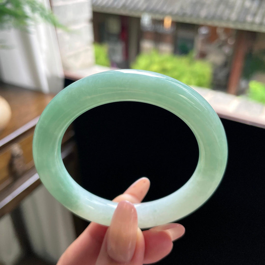 细糯种甜果绿半山水圆条 54.3圈 天然缅甸A货翡翠（yc696438）