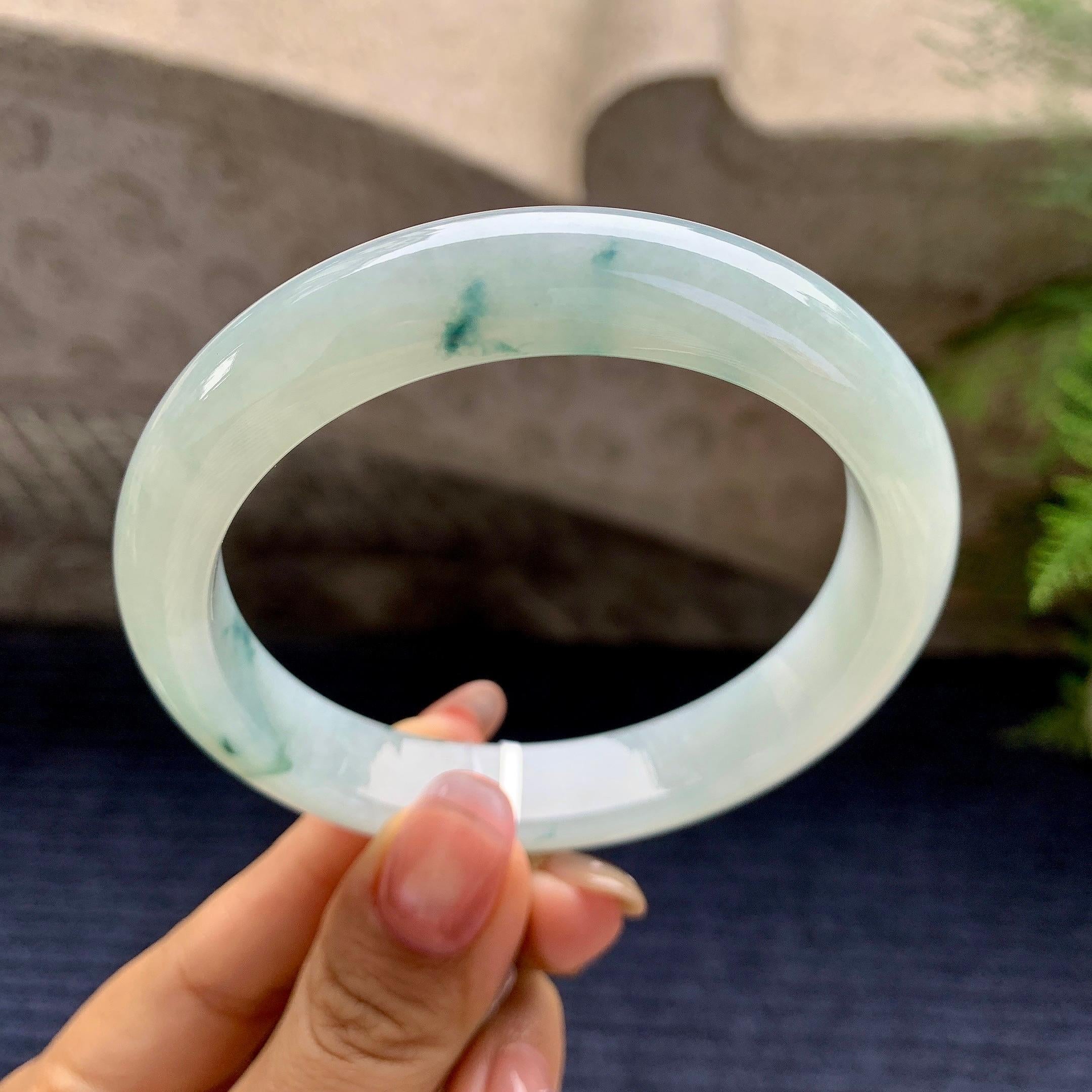 细糯种飘花平安镯（61.2mm）（yc280873）