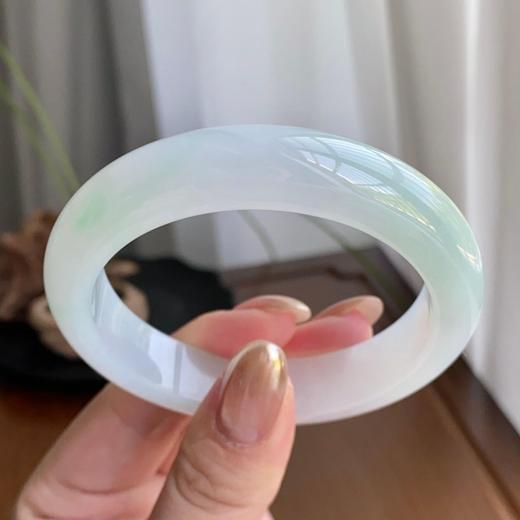 细糯种淡晴底飘金丝阳绿平安镯（55圈）（yc258187）