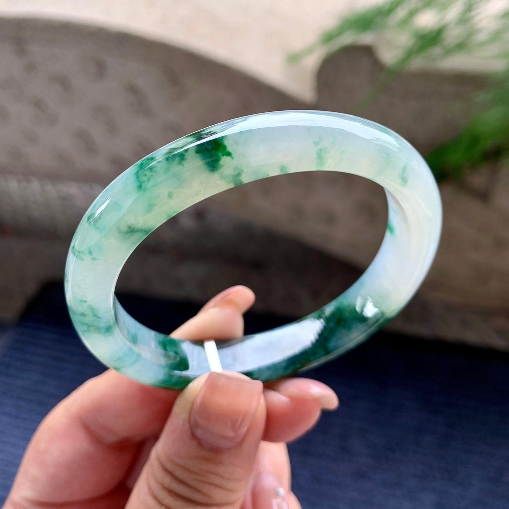 糯冰种飘蓝花贵妃手镯 55圈口 天然缅甸A货翡翠（yc699650）