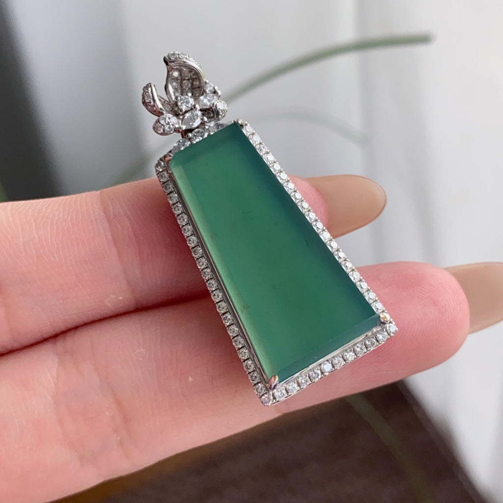 18k金钻镶冰种湖水绿无事牌吊坠（yc250216）